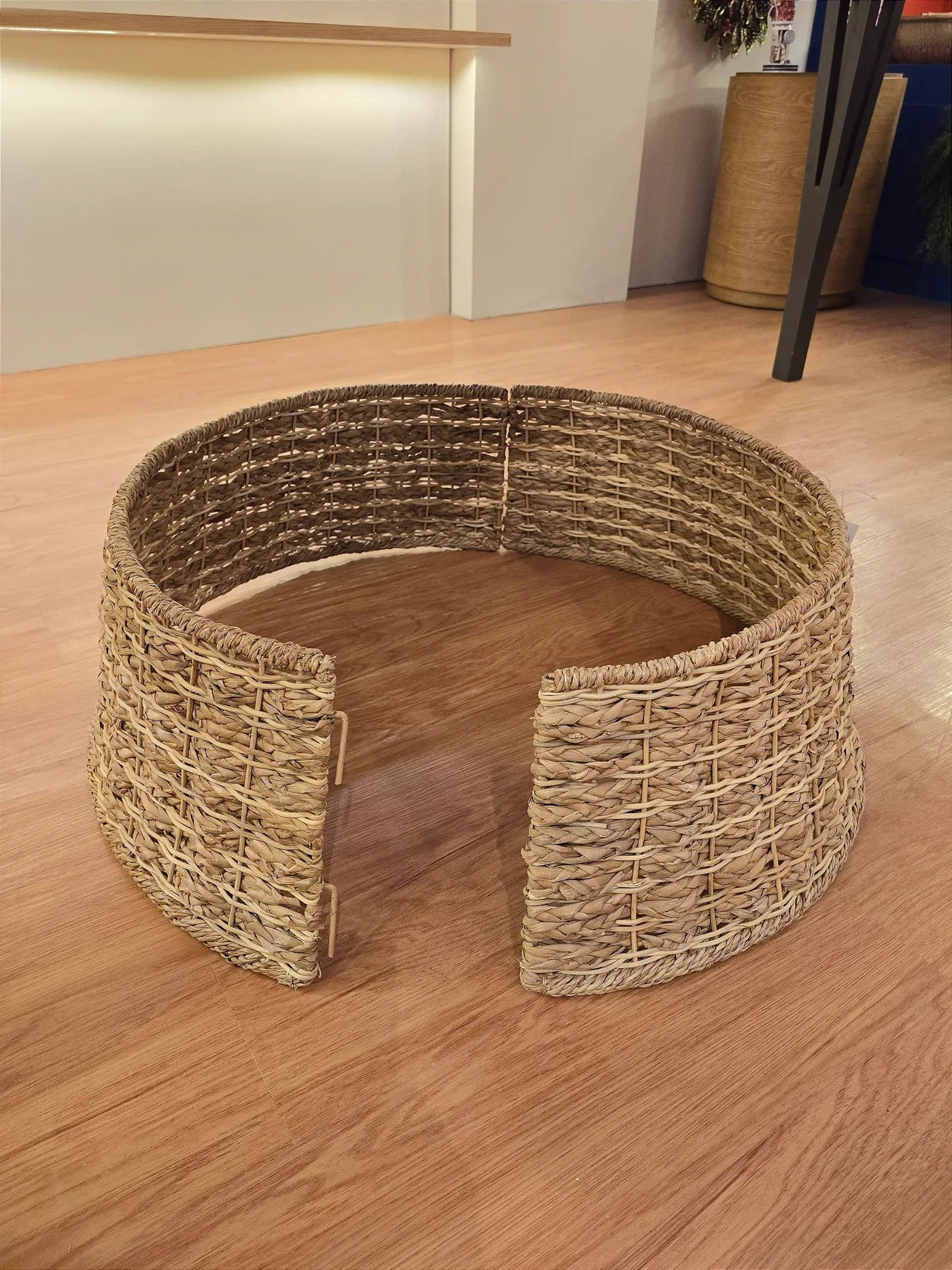 Saia Rígida para Árvore de Natal 68,5cm • Fibra Natural Bankuan – Pré-Venda 2025