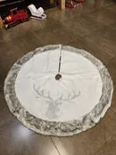 SAIA DE ÁRVORE RENA PRATA COM BRANCO LUXO
