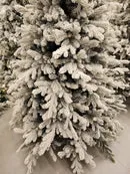 Árvore de Natal Nevada Cancún 2,10m • 1524 Galhos